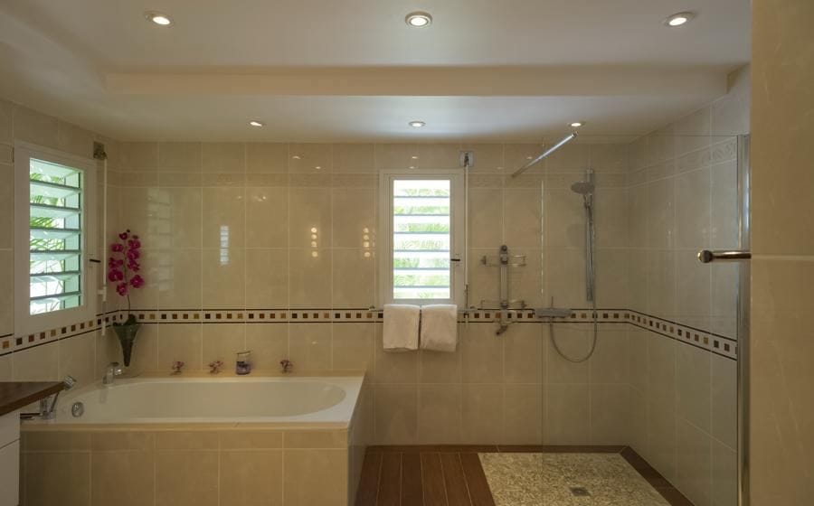 Villa Au Coeur du Rocher-Vitet — luxury villa photo 27