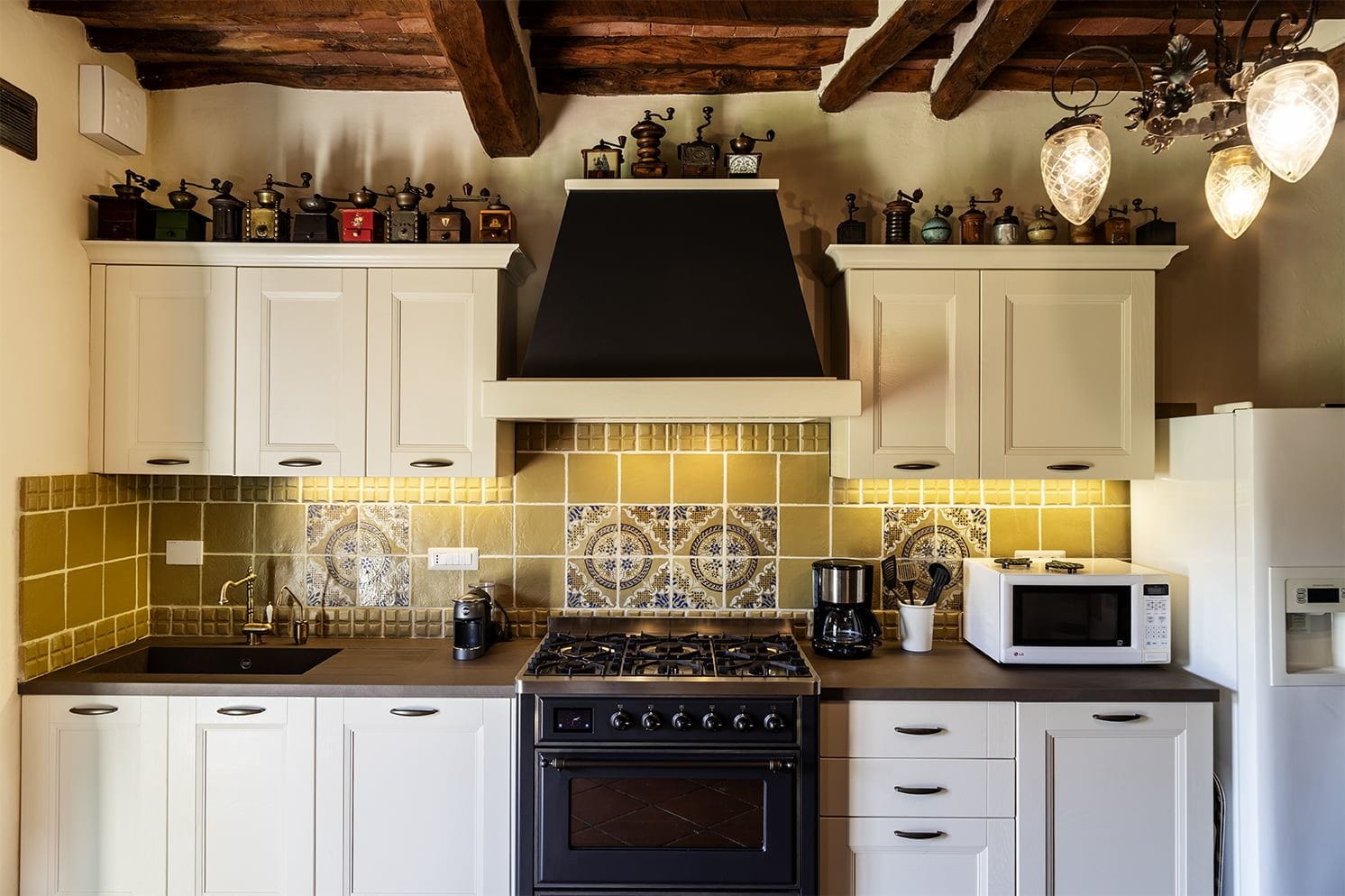 Villa Roncovisi — luxury villa photo 1