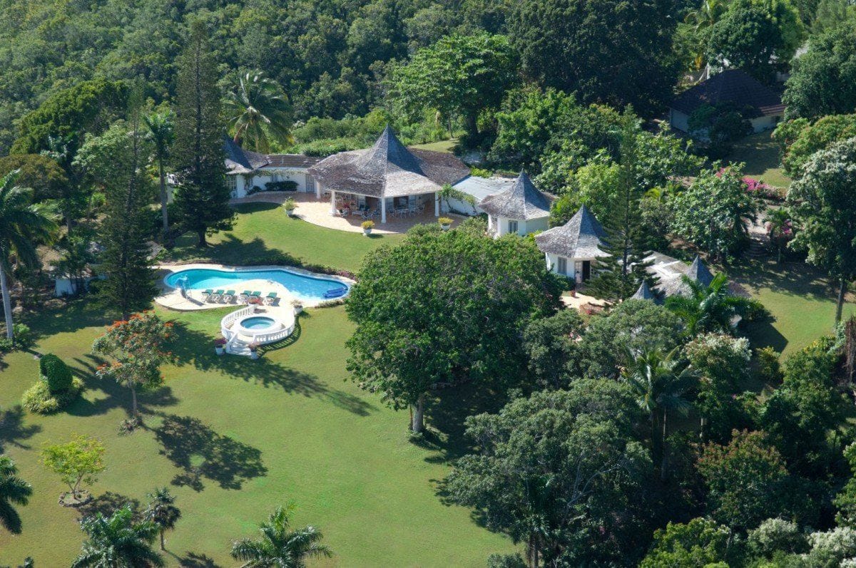 Villa Pavilion  - Image 1