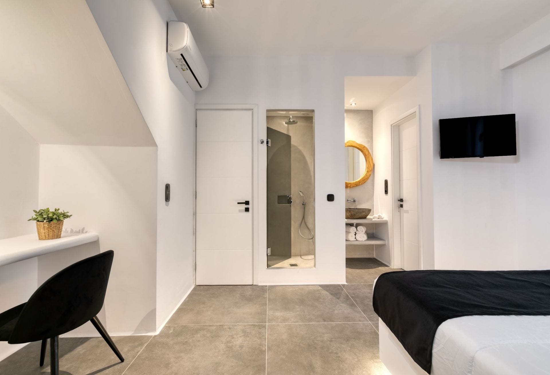 Ftelia Black Villa 1 — luxury villa photo 1