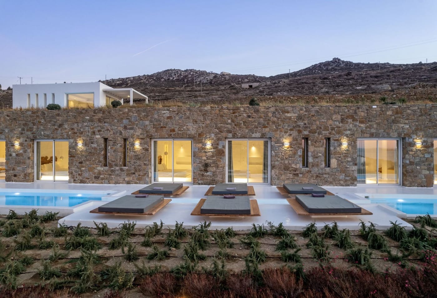 Mega Mansions Mykonos - Image 1