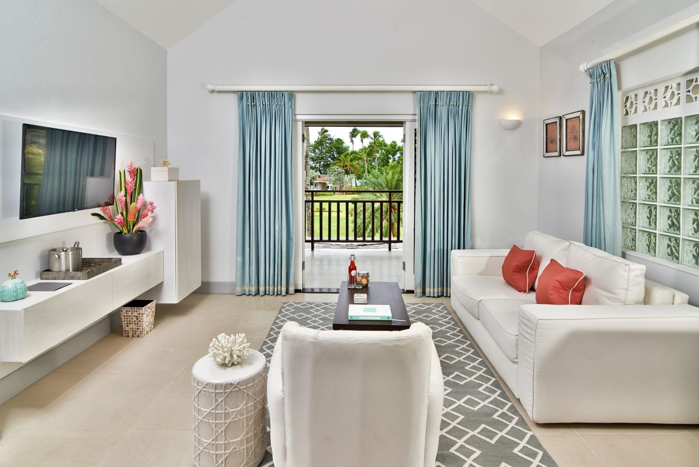 Junior Suite - Image 1