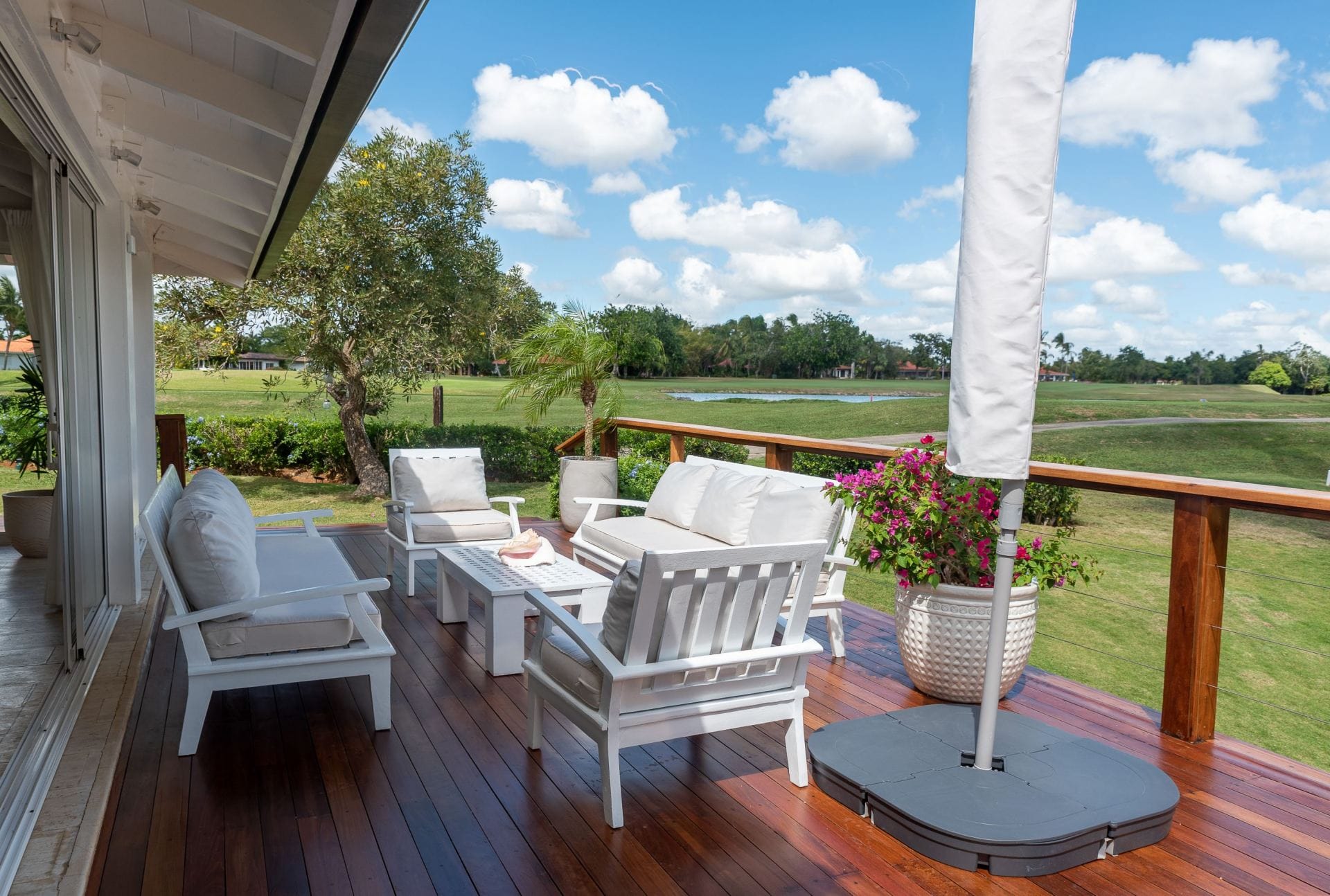Villa Sarayu — luxury villa photo 1