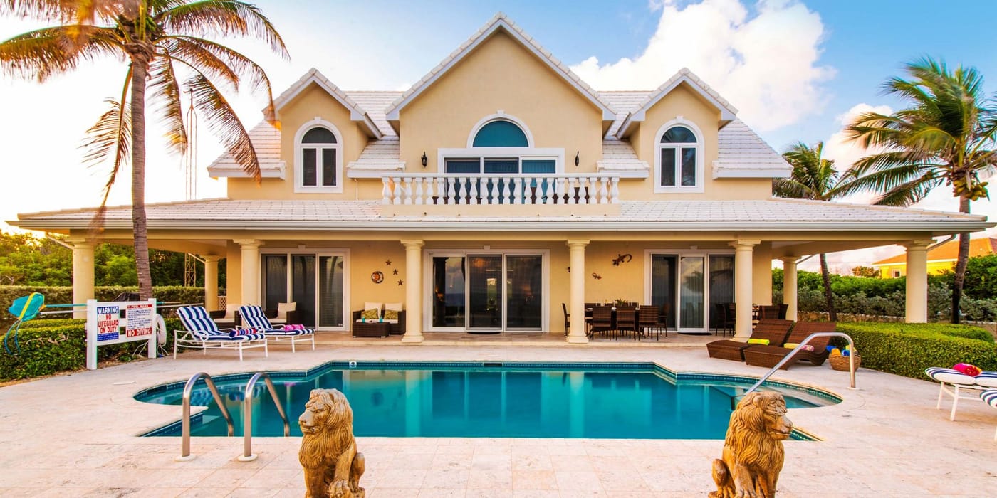 Villa On the Rocks - Image 1