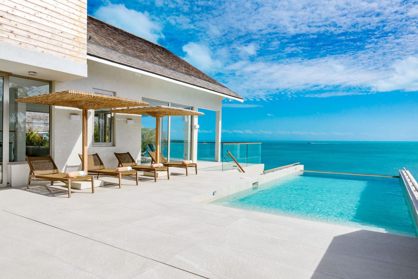 La Mer Villa West - Image 1