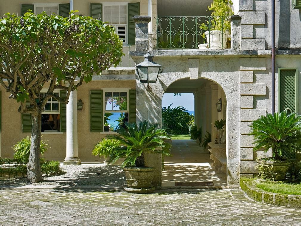 Mango Bay — luxury villa photo 2