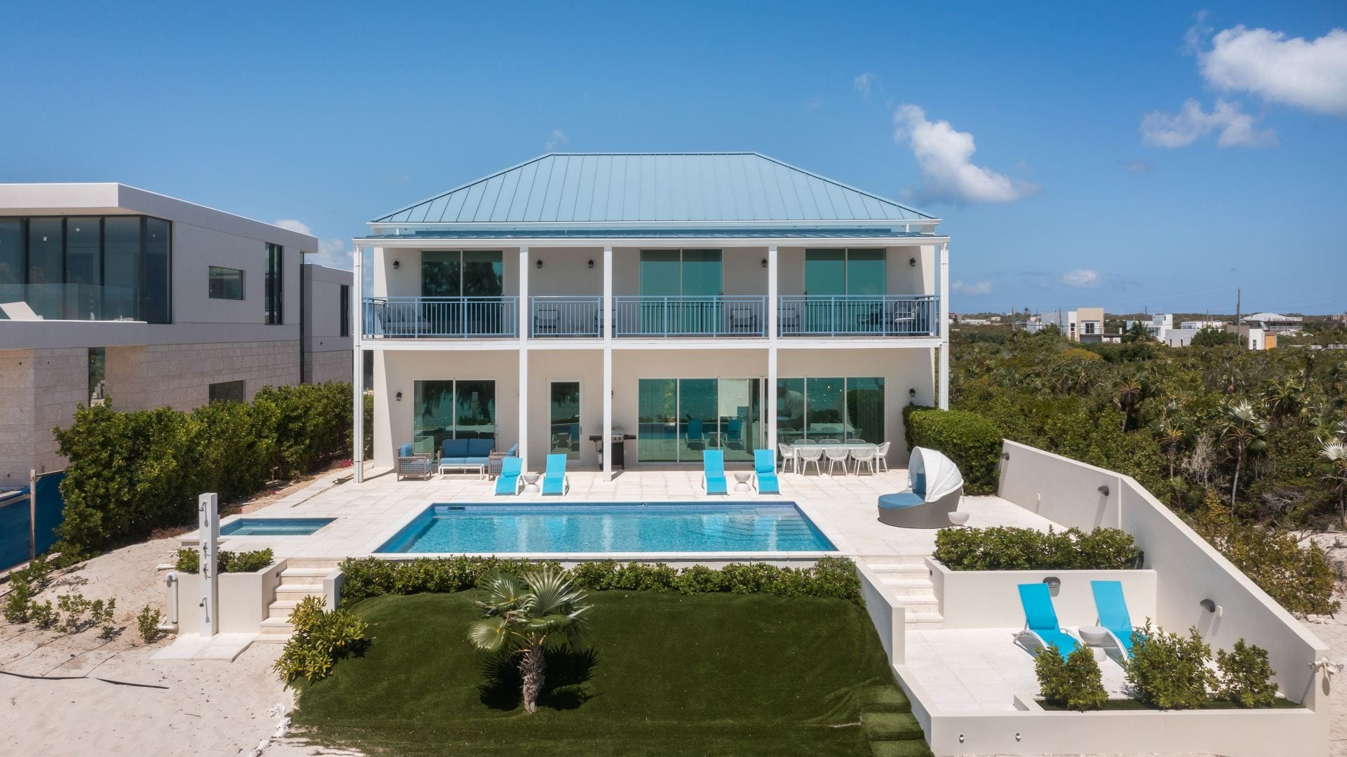 Hura Sea Azure Villa — luxury villa photo 1