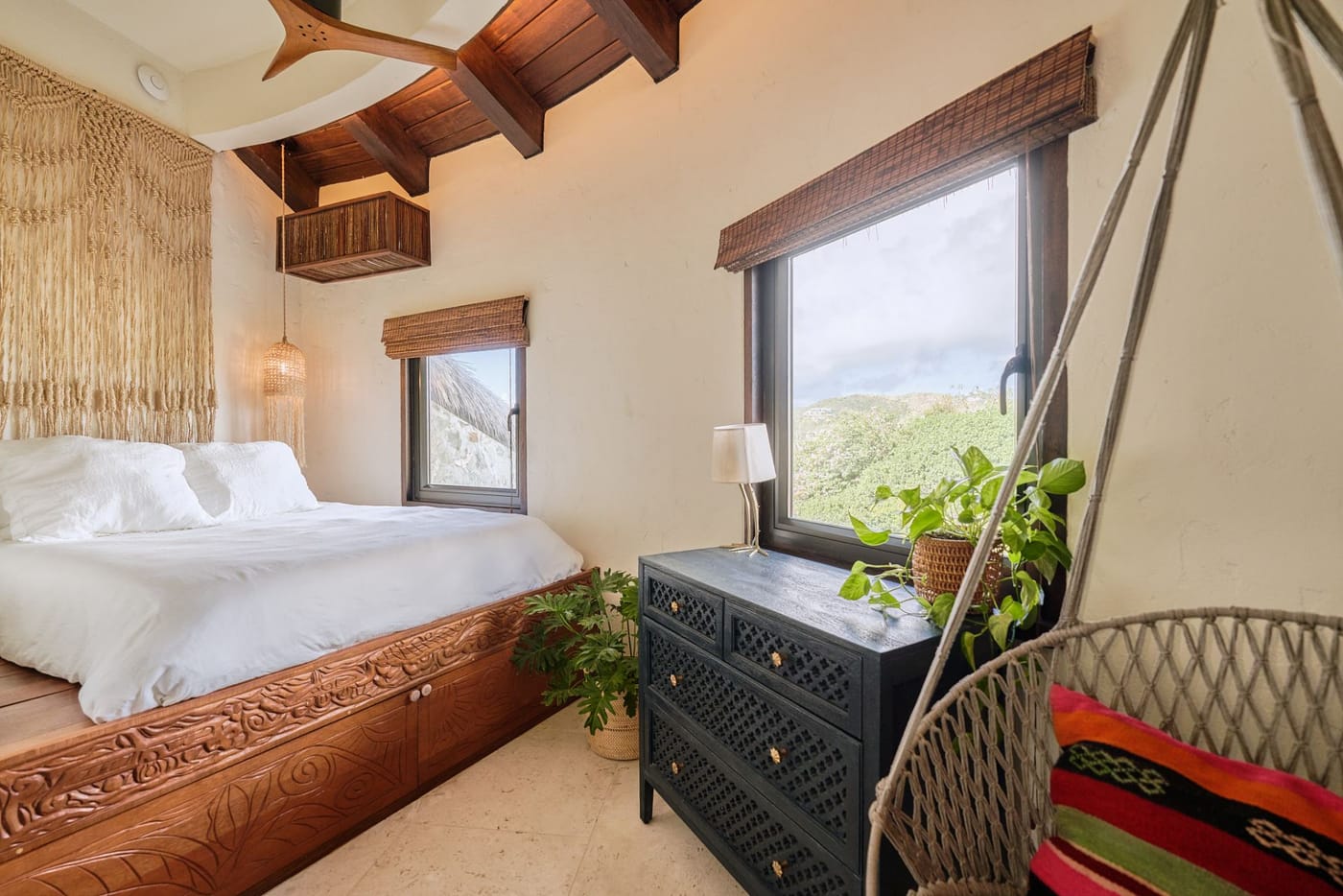 Aerial Joy Room - Image 1