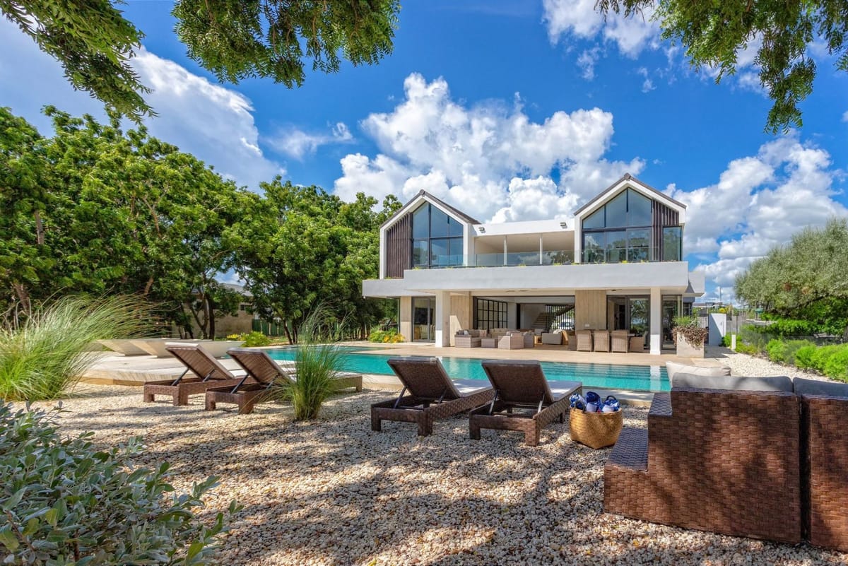 Villa Polos - Image 1