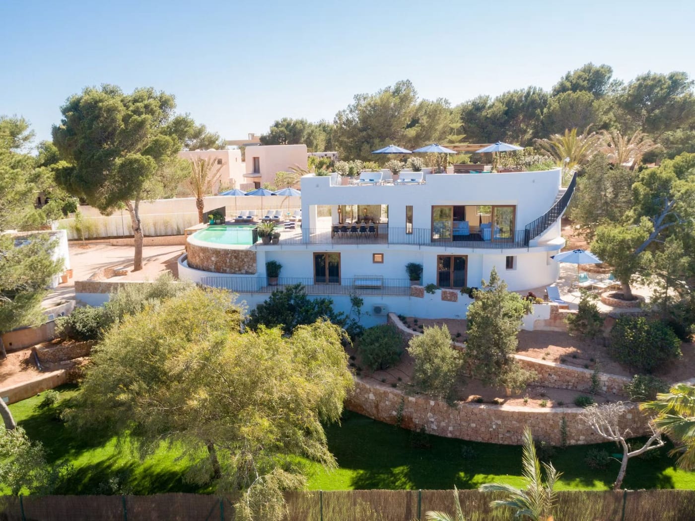 Casa Ariana Porroig - Image 1