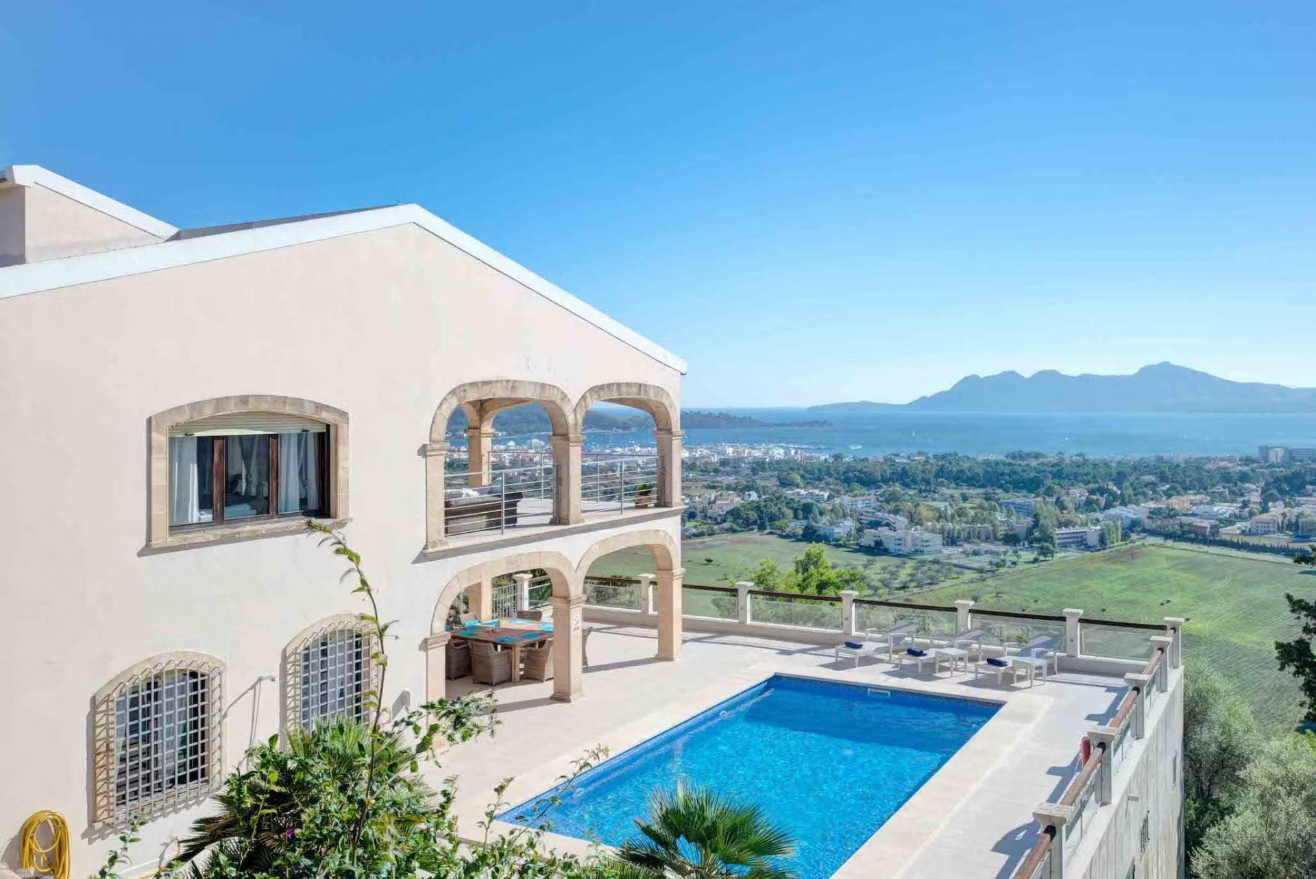 Vista Puerto Pollensa — luxury villa photo 1