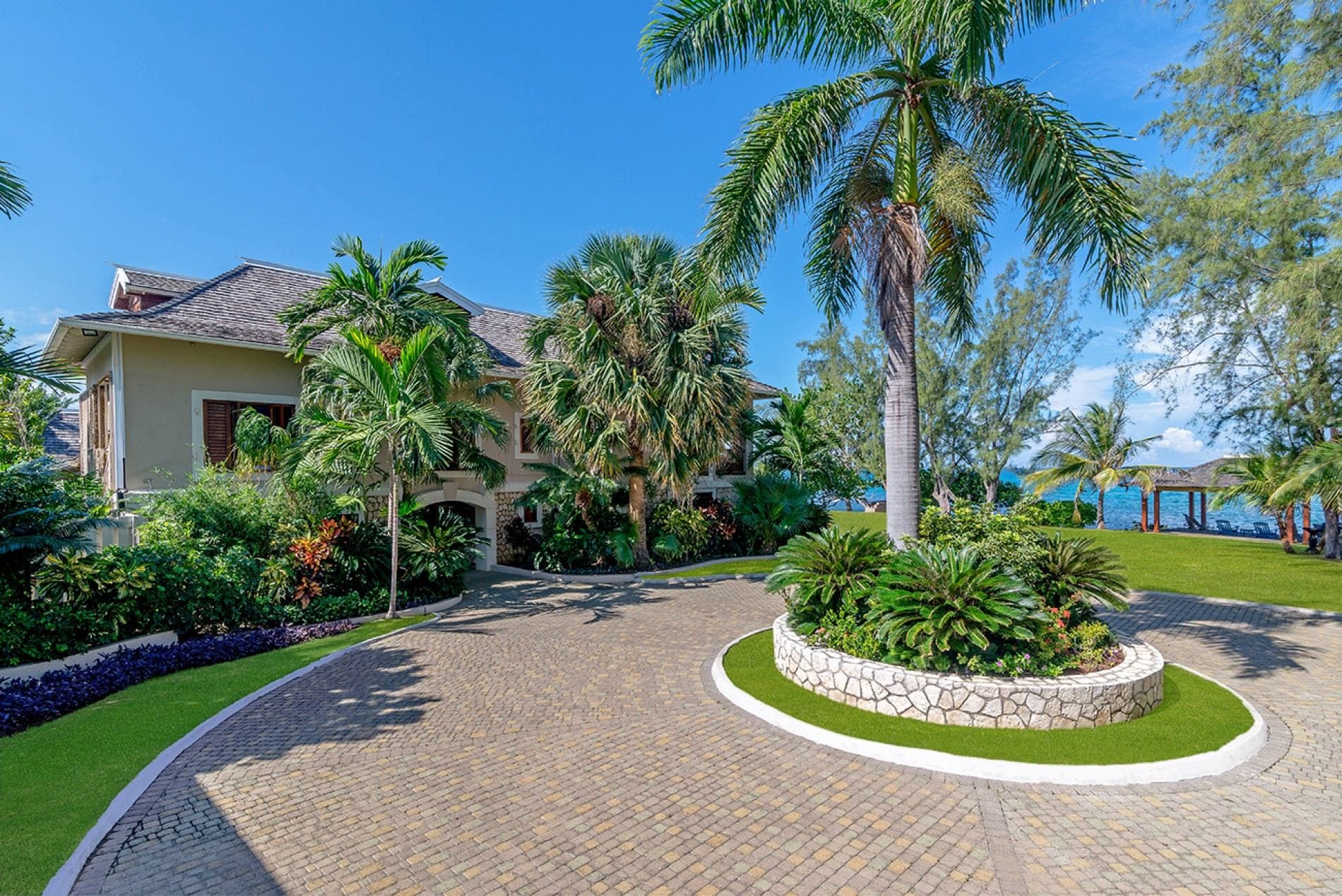 Fortlands Point Villa — luxury villa photo 1