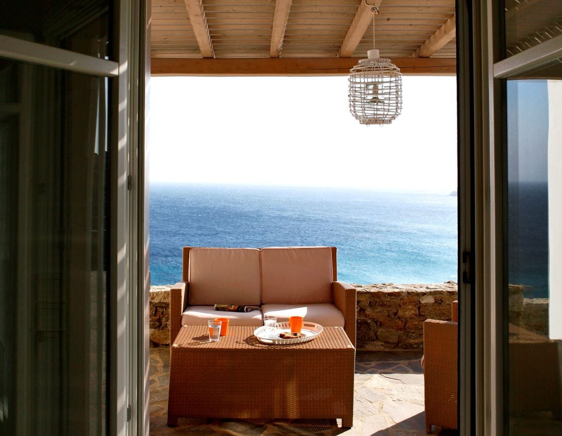 Elia White Residence — luxury villa photo 2