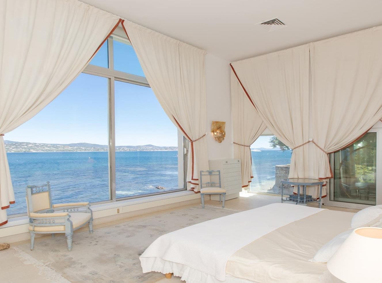 Villa La Crique — luxury villa photo 1