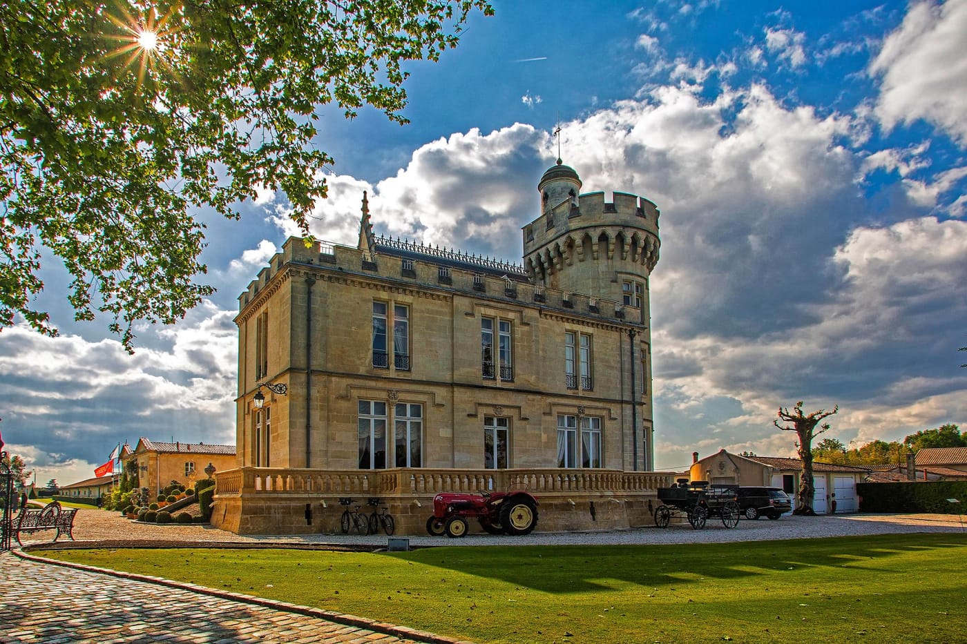 Chateau Pessac - Image 1