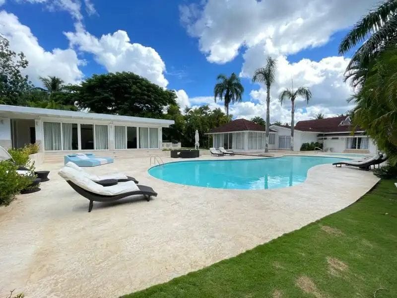 Villa Esa — luxury villa photo 1
