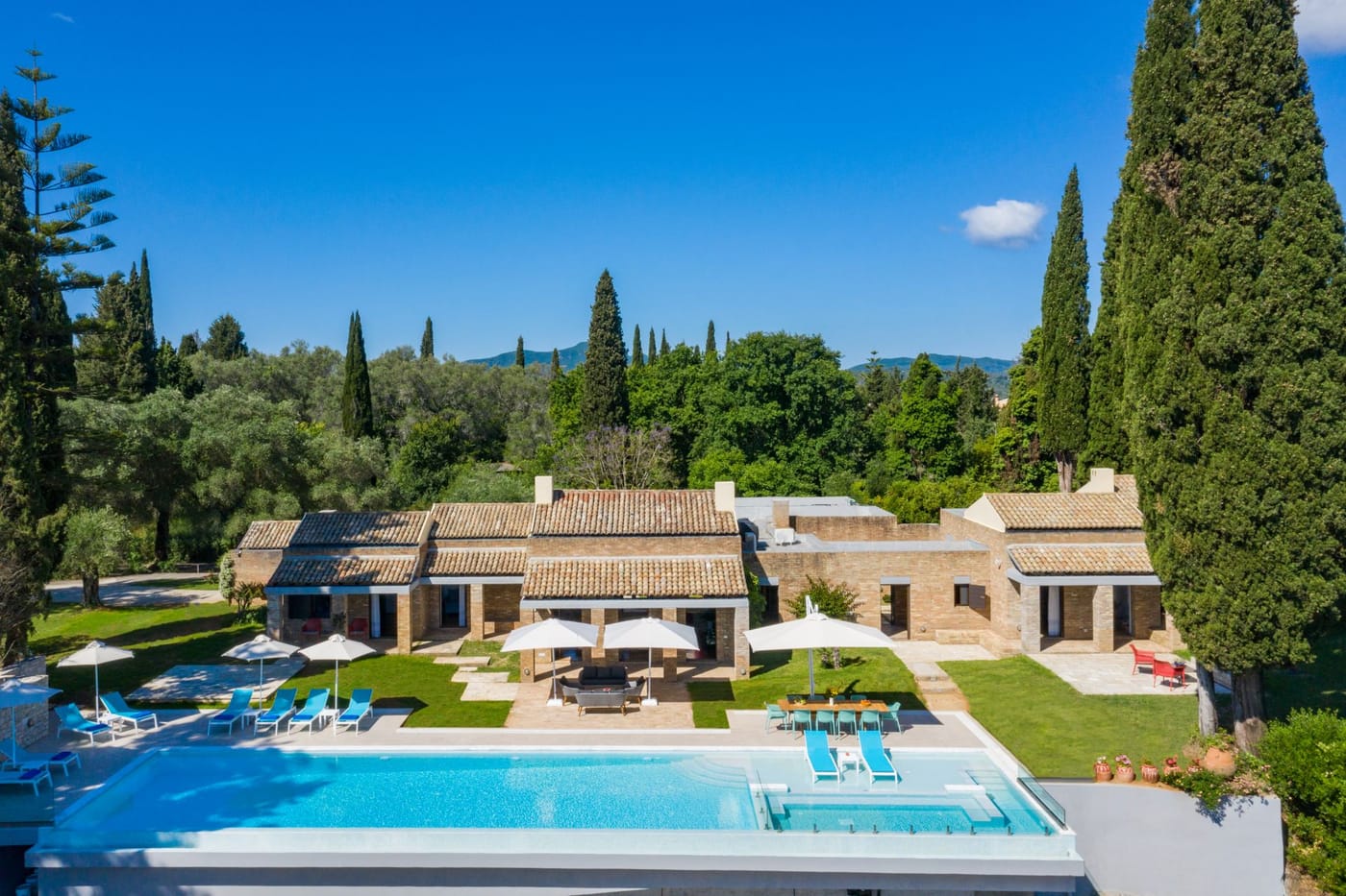 Villa Ionica - Image 1