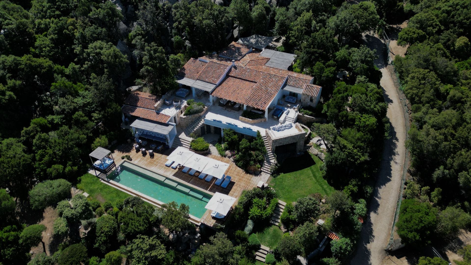 Noam Porto Rotondo — luxury villa photo 1