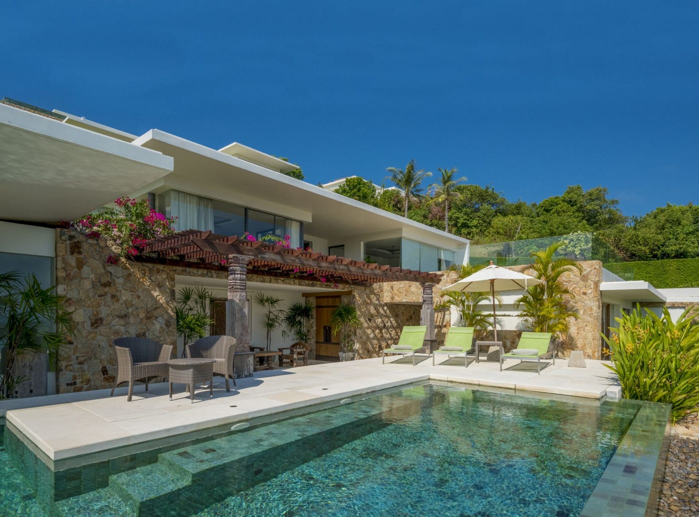 Samujana Villa 3 - Image 1