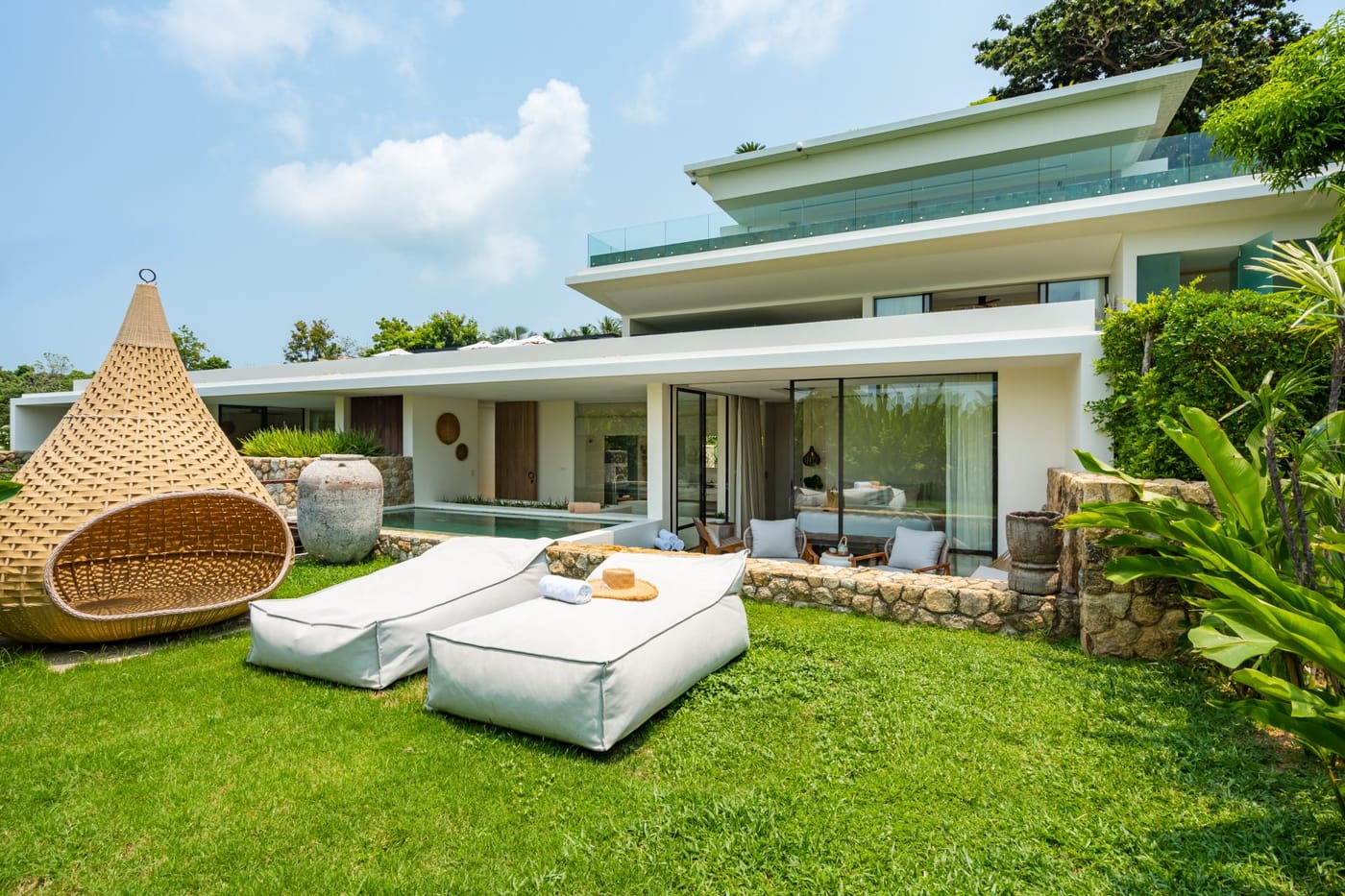 Samujana Villa 12 - Image 1