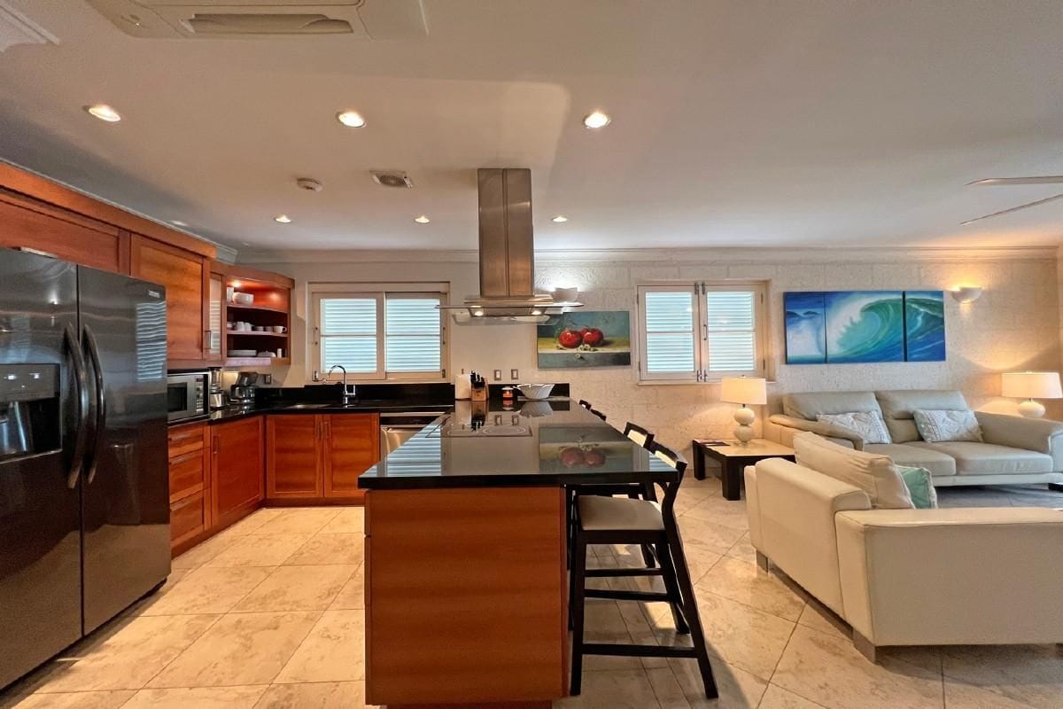 Waterside 101 — luxury villa photo 1