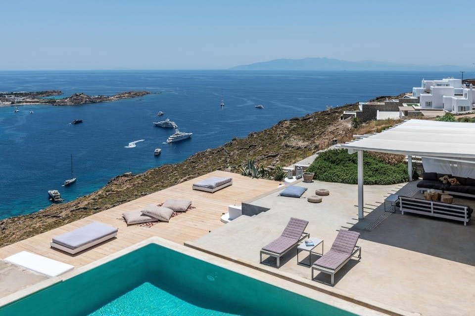 Psarou Villa - Image 1