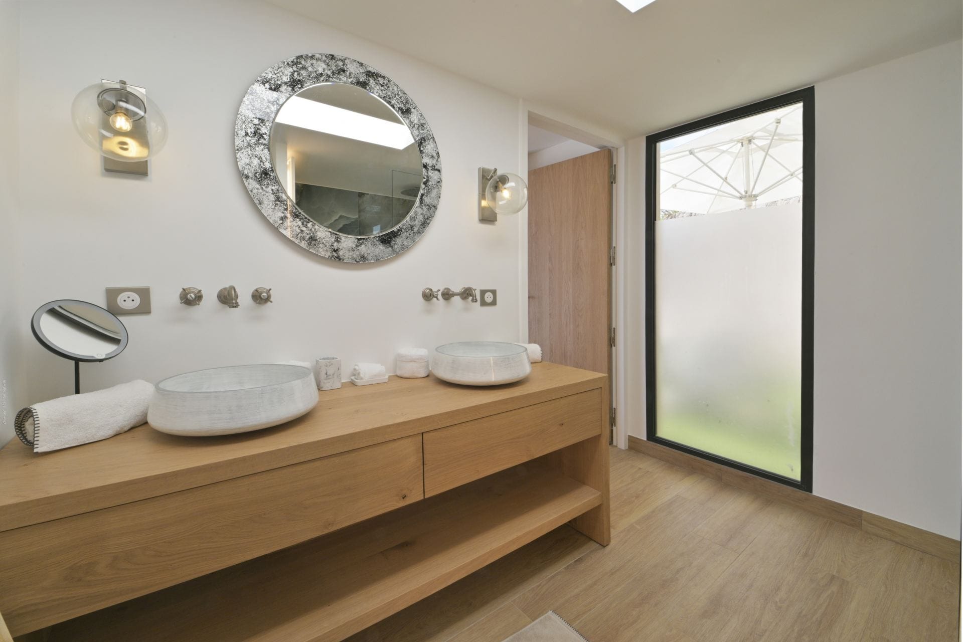 Villa Davalia — luxury villa photo 1