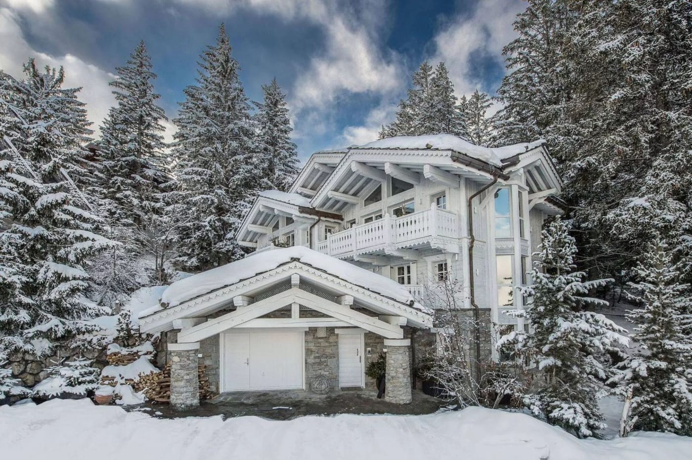 Villa White Dream - Image 1