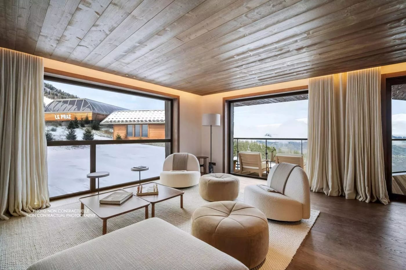 Apartment Atmosphere 201 - Image 1
