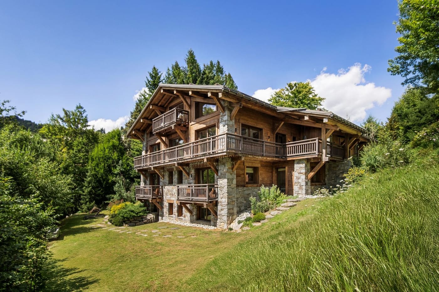 Chalet Snow - Image 1