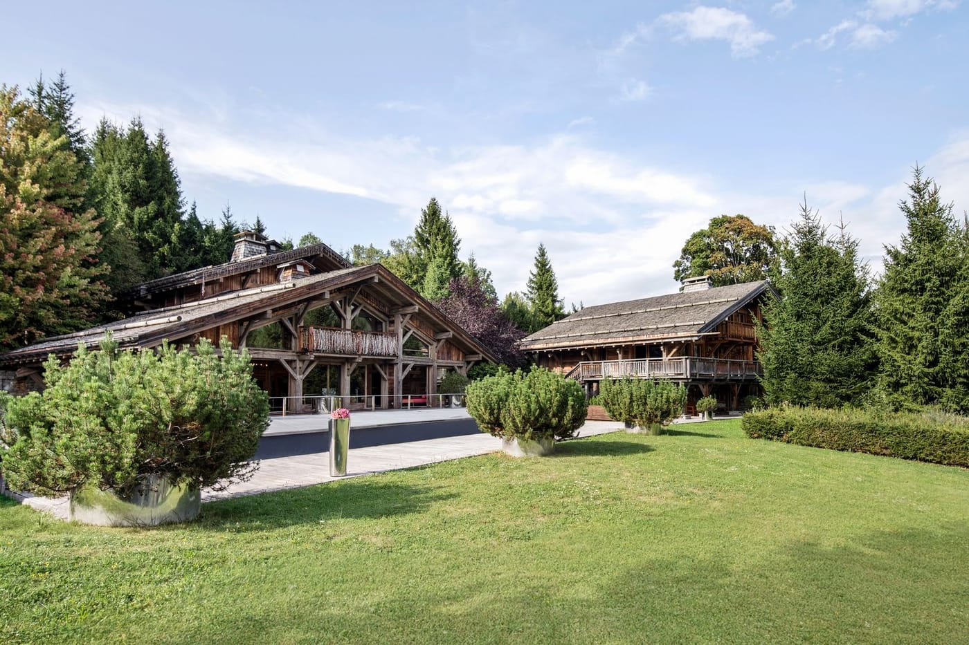 Chalet Mont-Blanc - Image 1