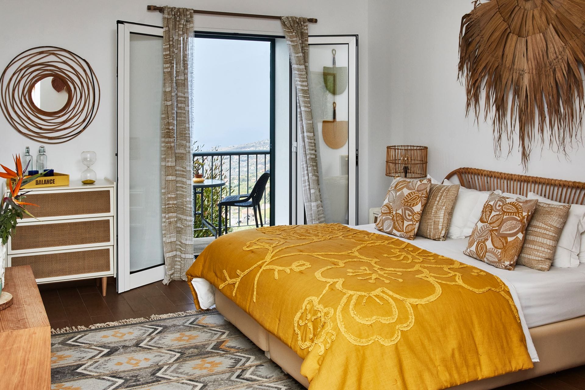 Yeotown Wellness Retreat — luxury villa photo 1