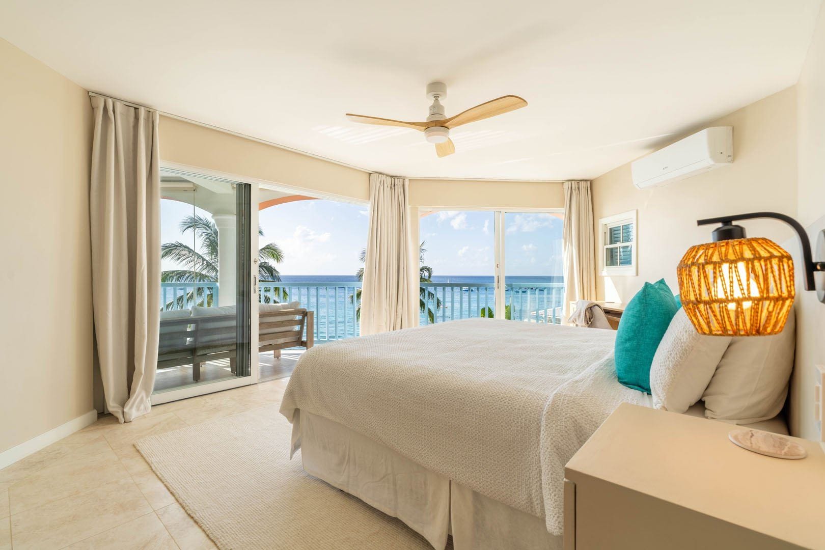 Villas On The Beach 305 — luxury villa photo 1