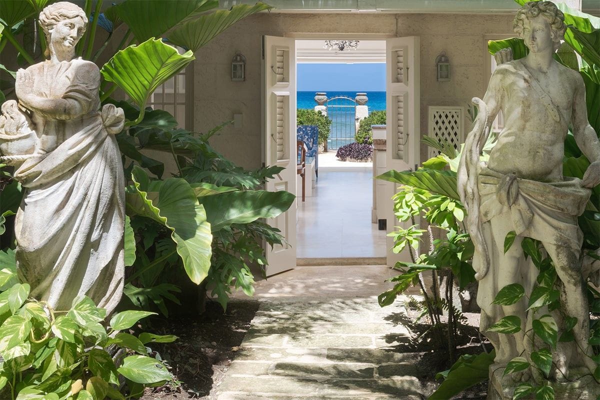Villa Leamington Beach Cottage — luxury villa photo 1
