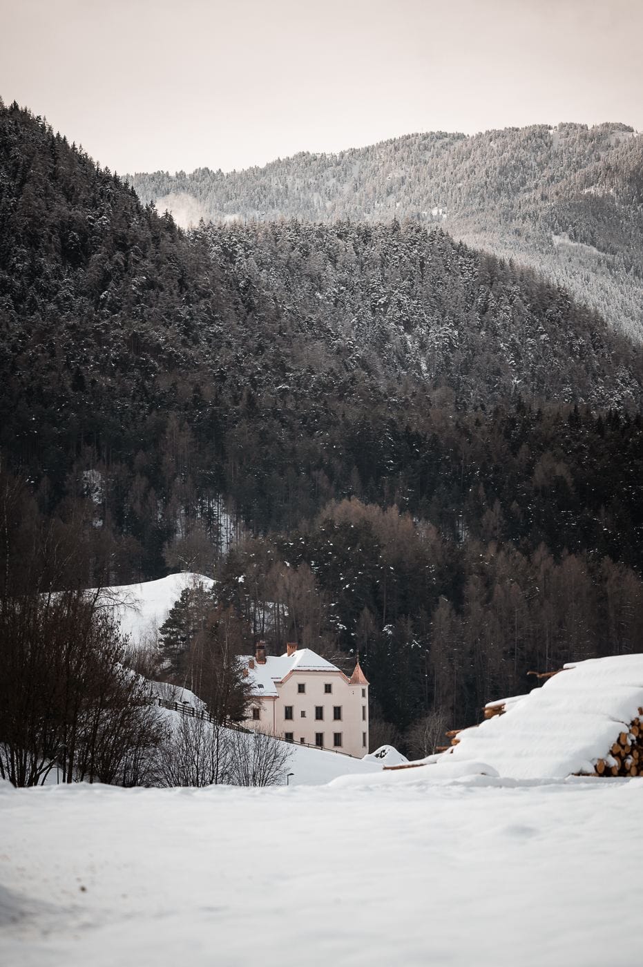 Castel Maurn — luxury villa photo 2