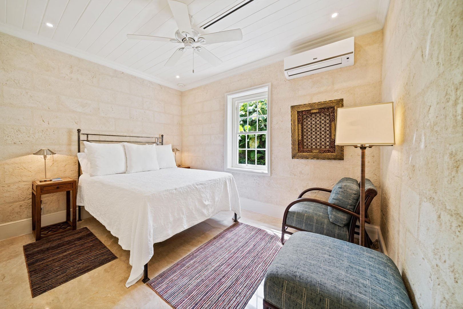 Latitude — luxury villa photo 19