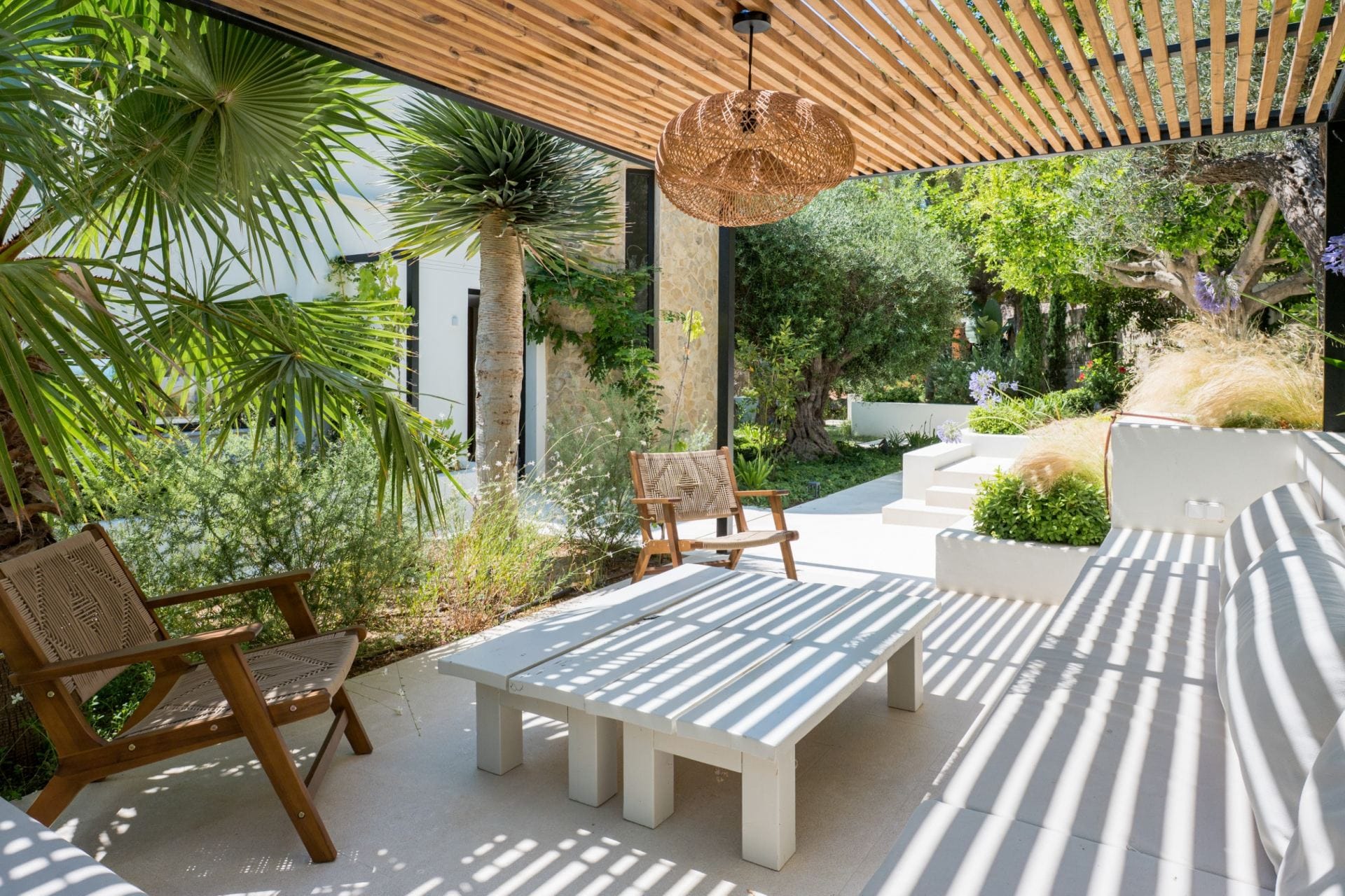 Villa White Horizon — luxury villa photo 2
