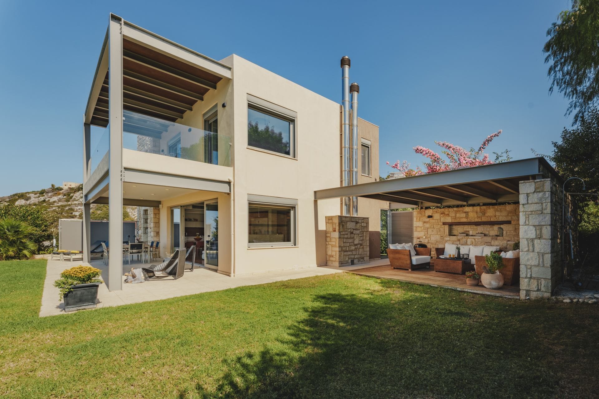 SK Place Estate — luxury villa photo 2