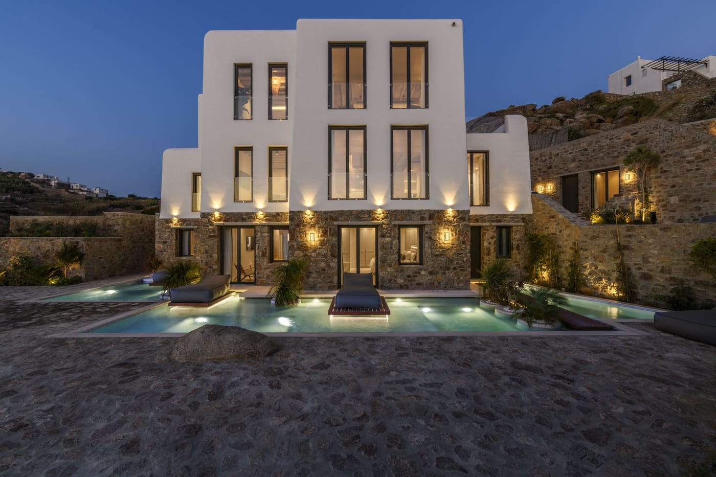 Muse Mansion - Image 1