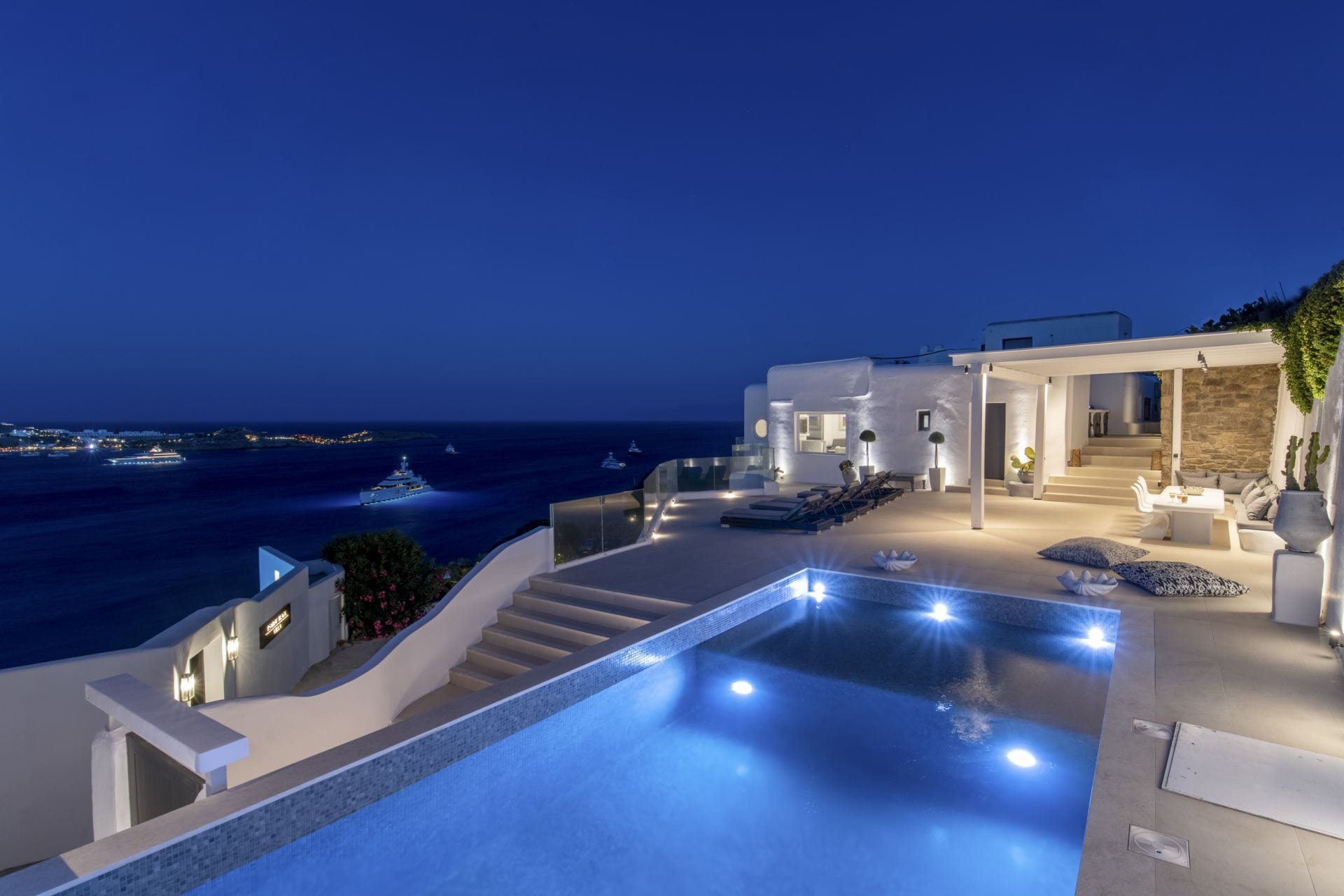 Villa Aquablue — luxury villa photo 1