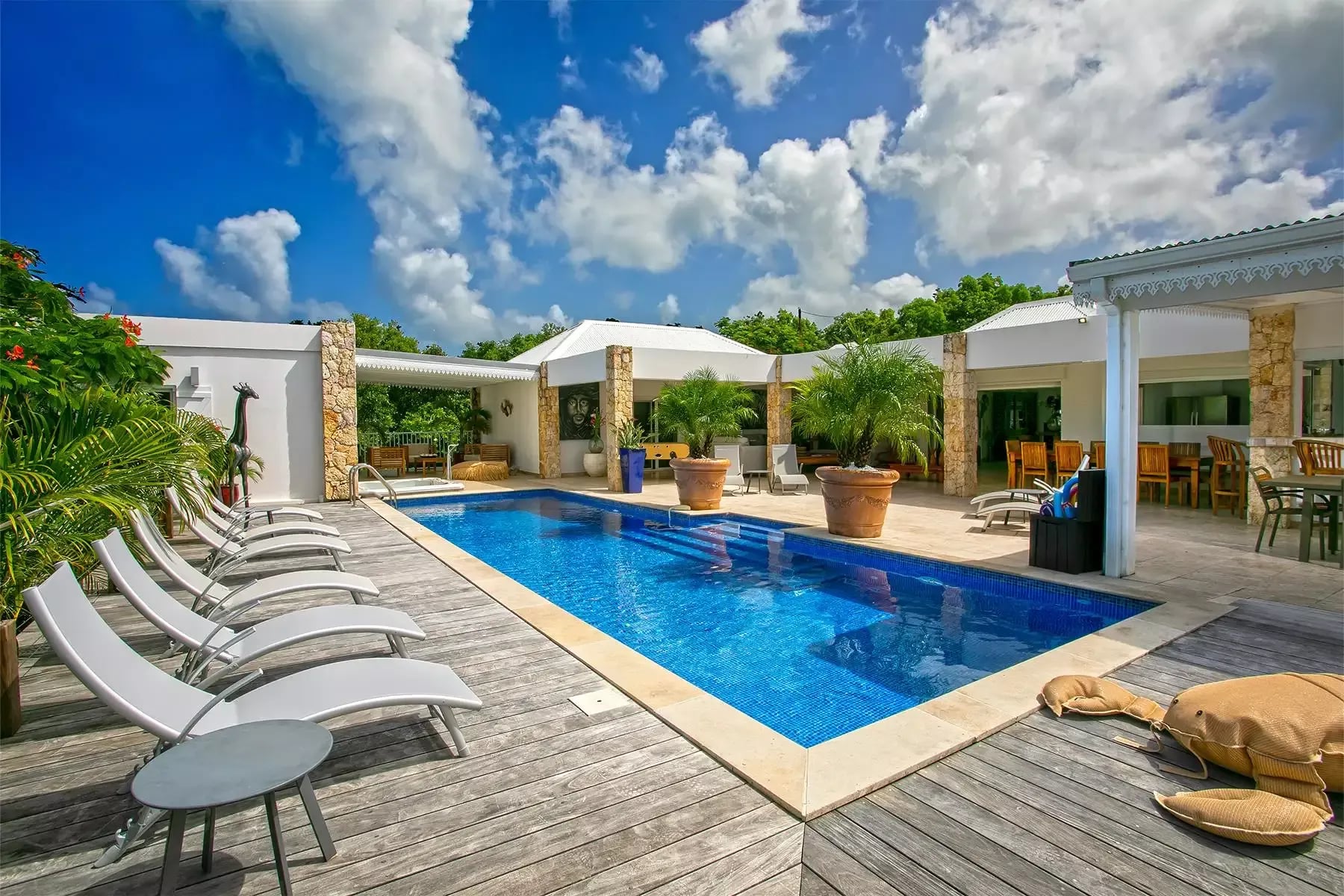 Villa Caribbean Stone - Image 1
