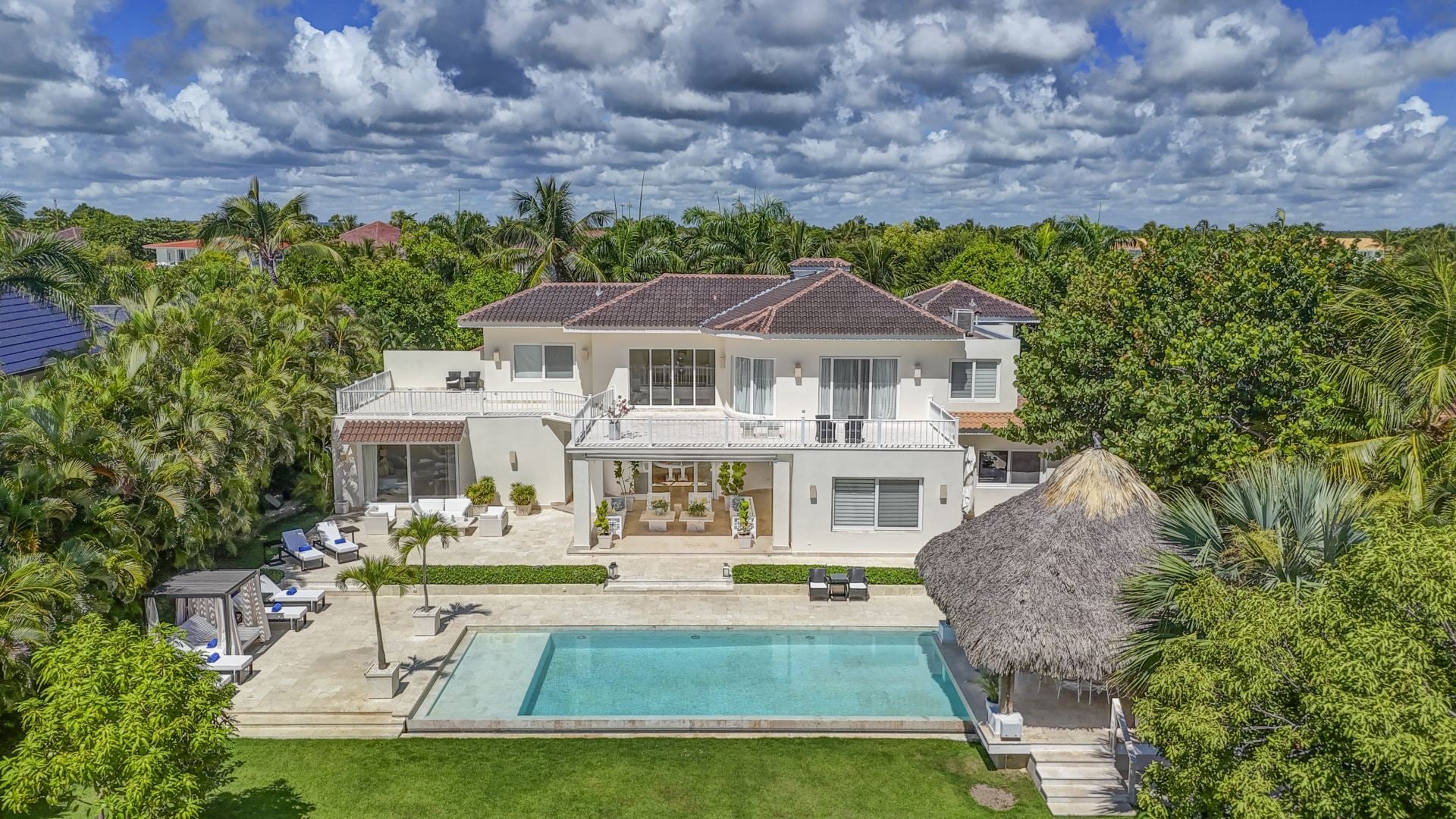 Villa Good Vibes - Image 1