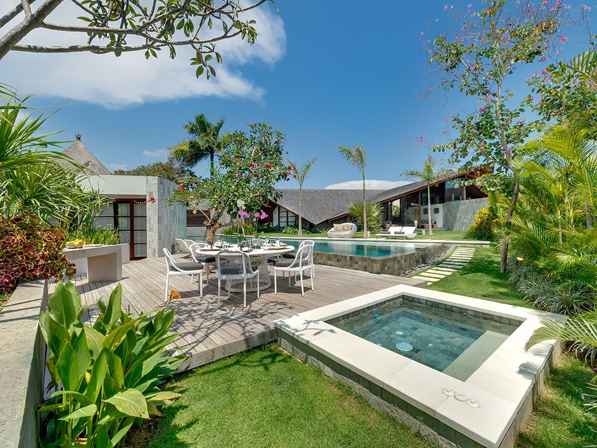 The Layar - 4 BDR Villas — luxury villa photo 1