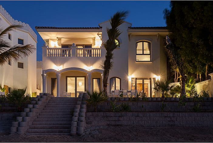 STUNNING 4 BED VILLA — luxury villa photo 1