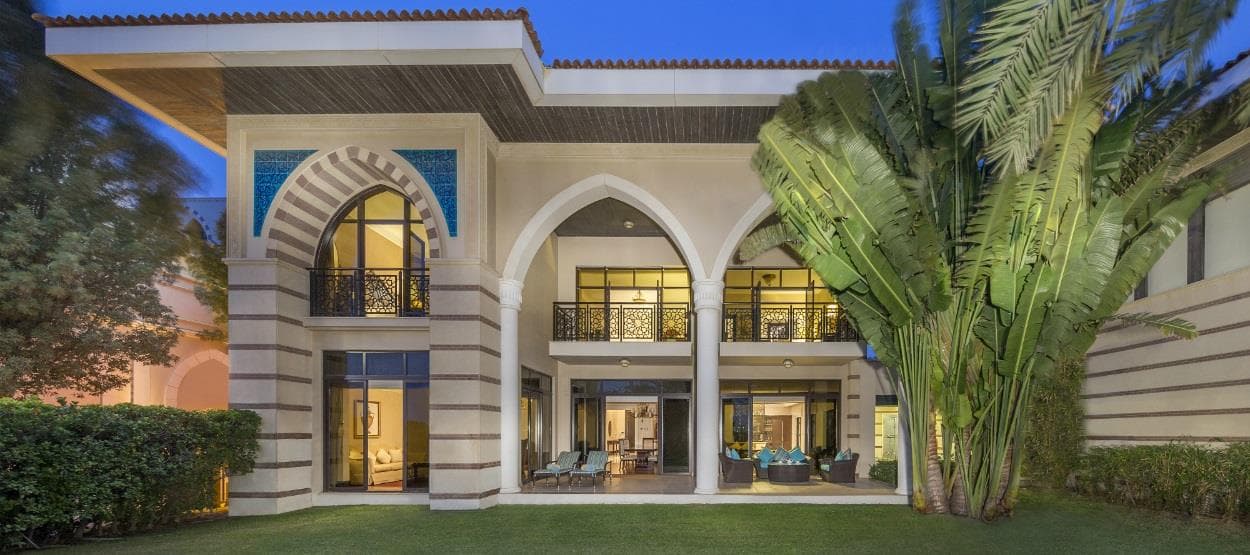 SEAFRONT ROYAL RESIDENCES — luxury villa photo 1