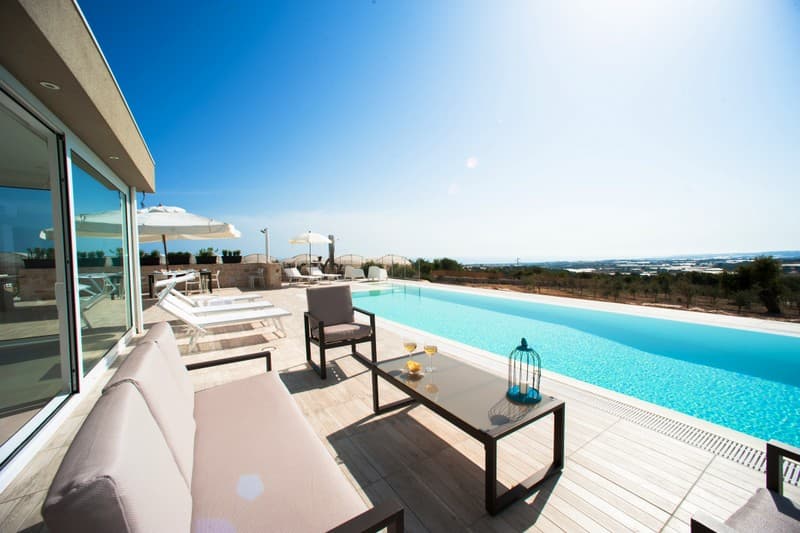 Bright Villa — luxury villa photo 1