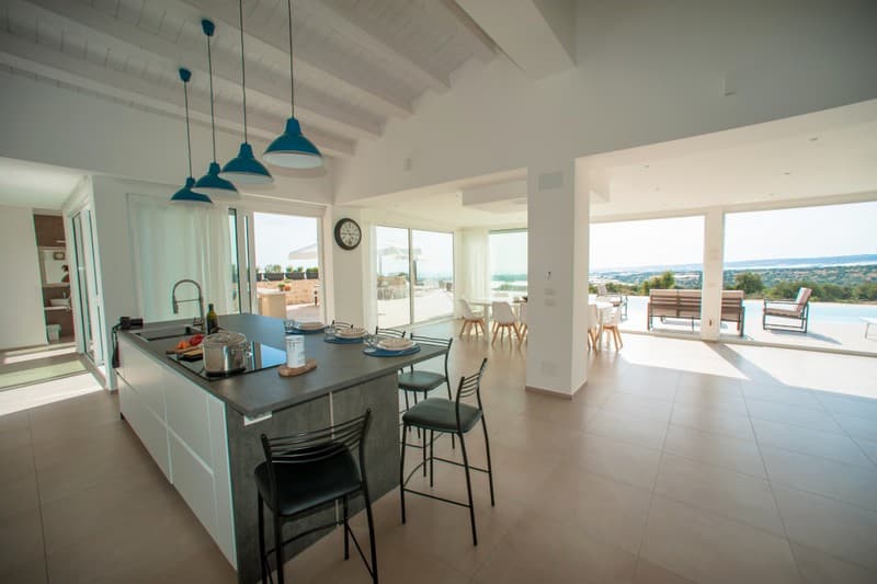 Bright Villa — luxury villa photo 16
