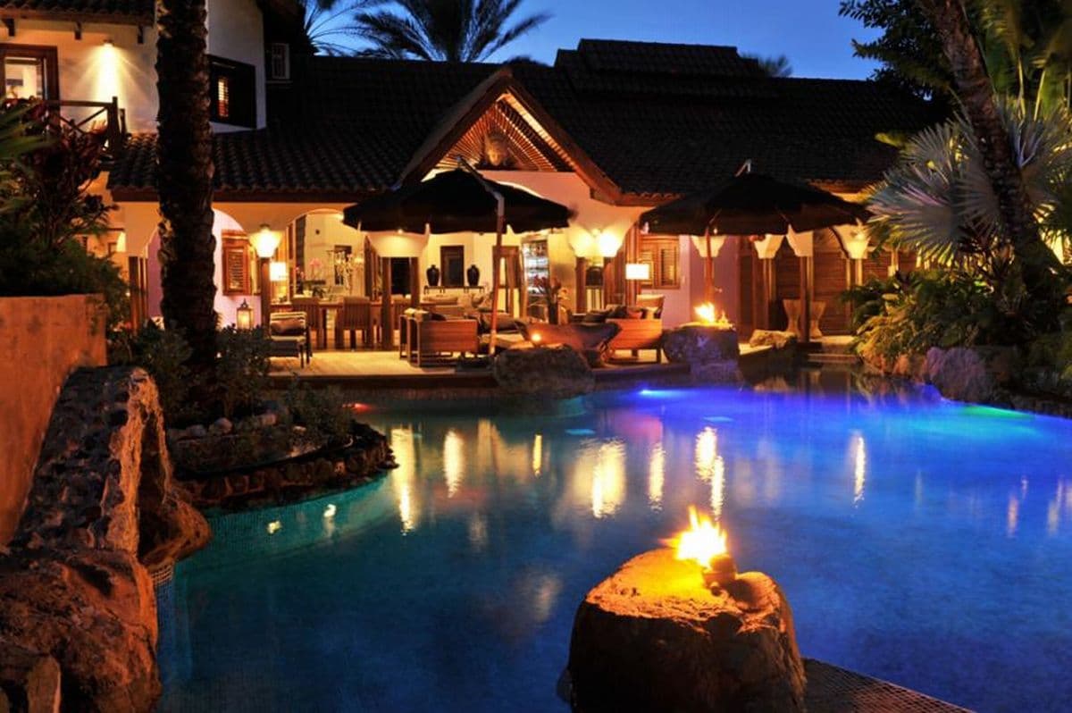 Baoase Ocean View Villa — luxury villa photo 1