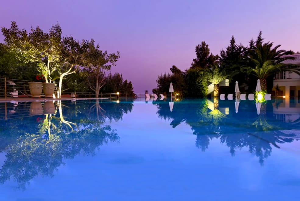Villa of the Greek Riviera — luxury villa photo 3