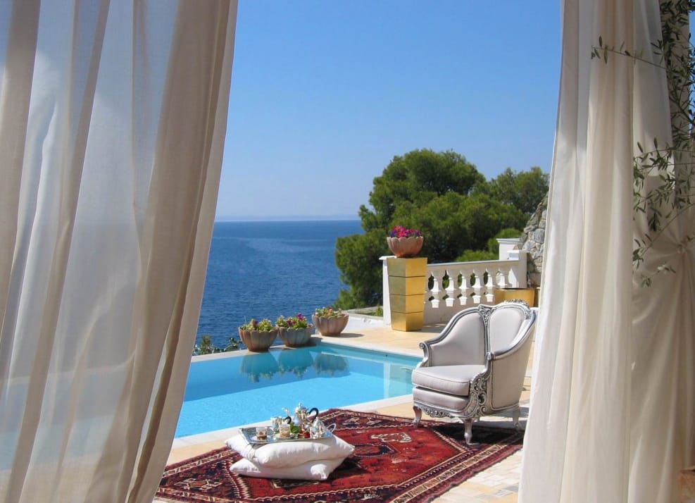 Villa of the Greek Riviera - Image 1